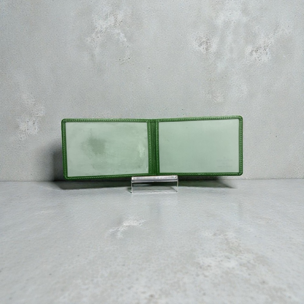 β¨ Louis Vuitton Taiga Green Bifold ID Wallet β Rare Color β¨ - Picture 6 of 12